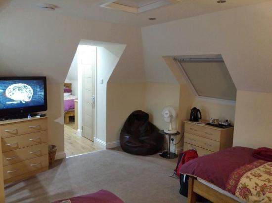 Forest View Guest House คินลอคคลีเวน ภายนอก รูปภาพ